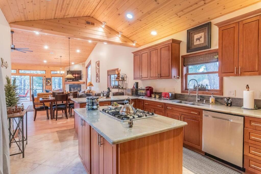 Lake Time Villa New Luxury With Hot Tub Big Bear Lake Exterior foto